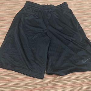 Nike men’s basketball shorts, black, size M